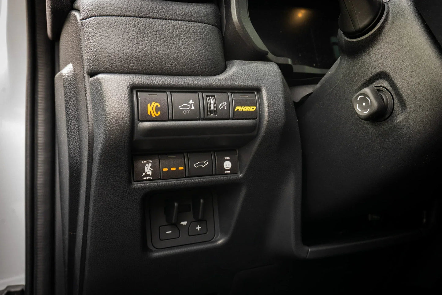Ejecto Seato Blank Button Overlay - 2024+ Land Cruiser / Tacoma / 2025+ 4Runner